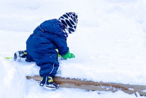 Talvivaatteet taaperolle: Reiman talvihaalari ja ZeaZoo Yeti kengät